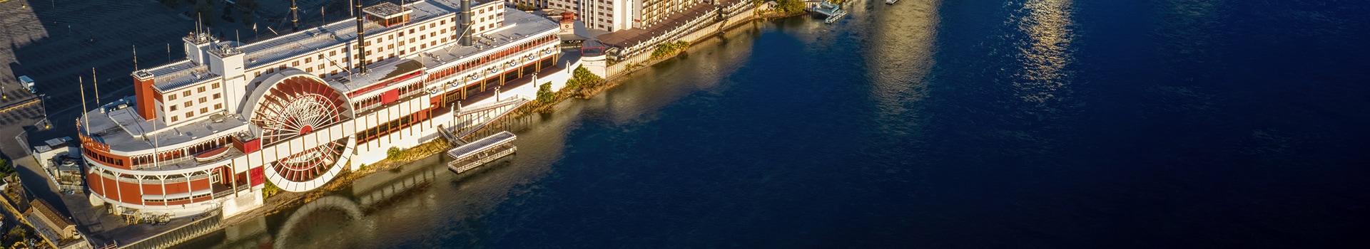 November in **Laughlin - Nv**