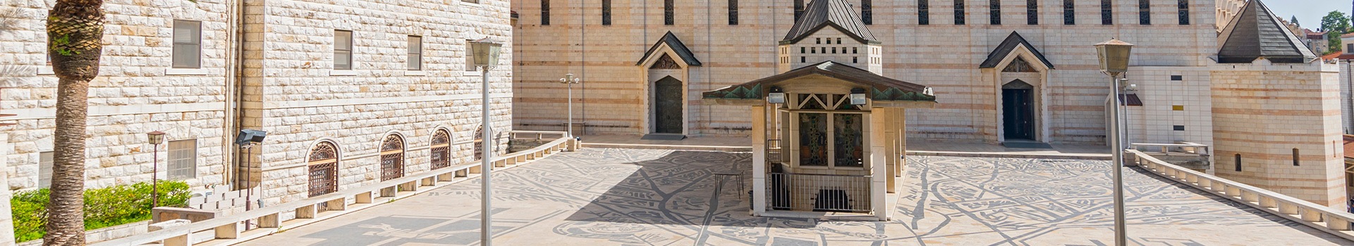 Your holiday to **Nazareth** starts here