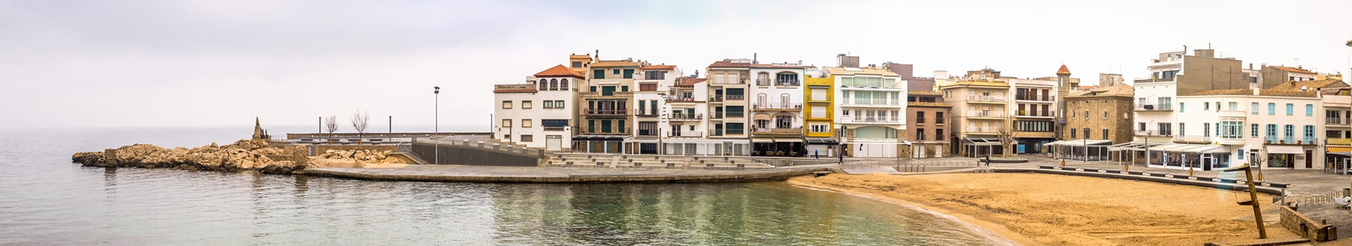 Last minute deals... in **L'Escala**