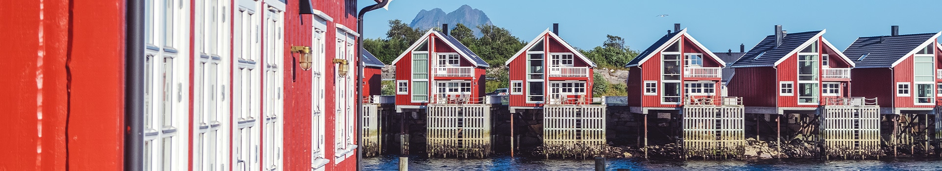 Your holiday to **Svolvaer** starts here