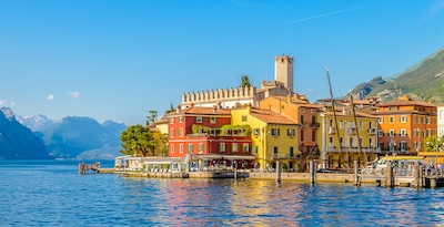 The idyllic Lakes of the North Route, from Milan to Verona The idyllic Lakes of the North Route, from Milan to Verona