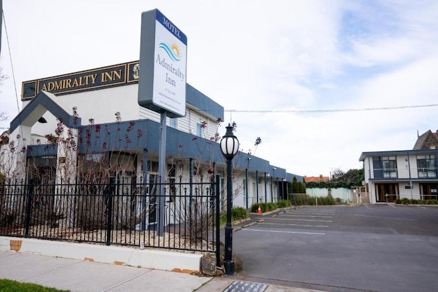 Gallery - Admiralty Inn