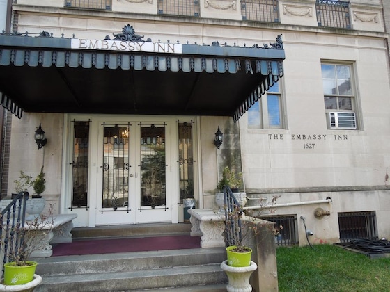 Gallery - Dupont Circle Embassy Inn By Found