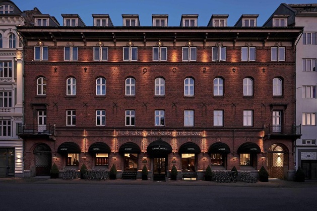 Gallery - Ascot Hotel