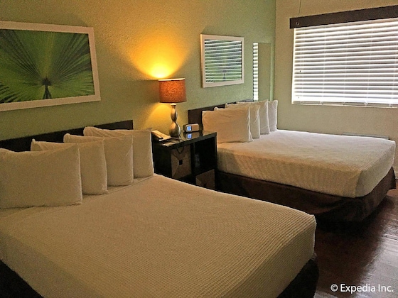 Gallery - The Colony Hotel