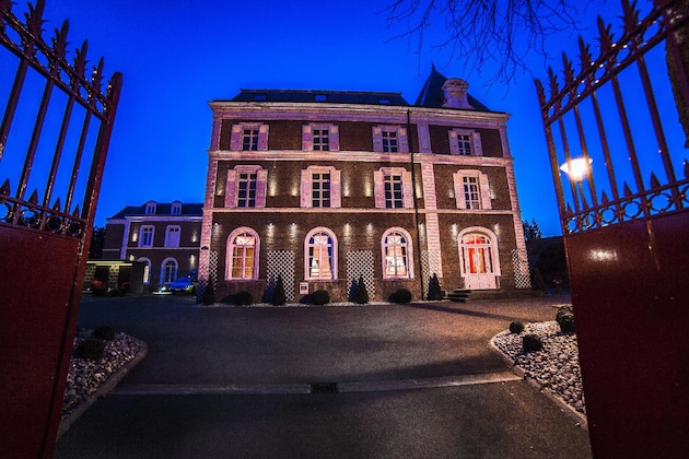 Gallery - The Originals Boutique La Maison Rouge Lens West