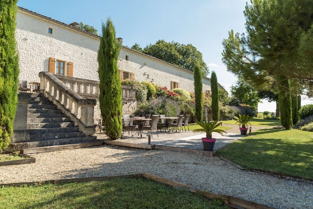 Gallery - Le Relais De Saint Preuil