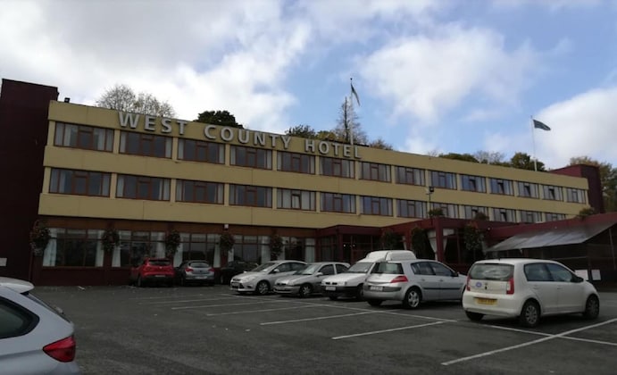 Gallery - West County Hotel