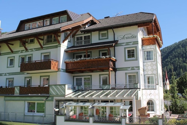 Gallery - Alpstay - Hotel Acadia - Adults Only