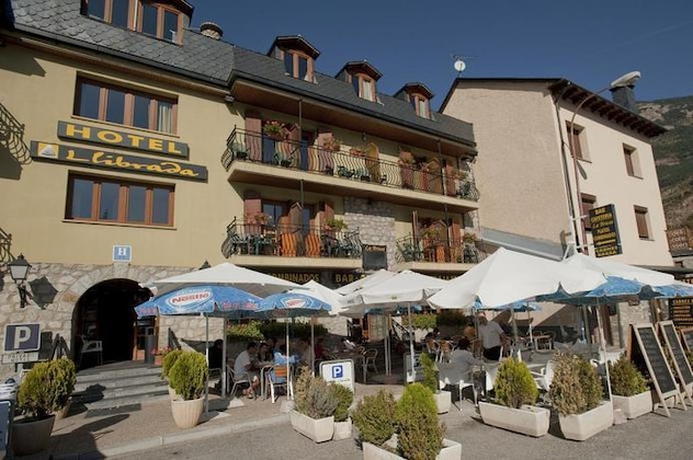 Gallery - Hotel Llibrada