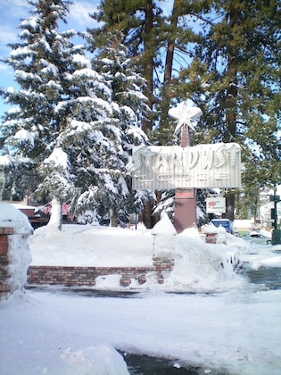 Gallery - Stardust Lodge