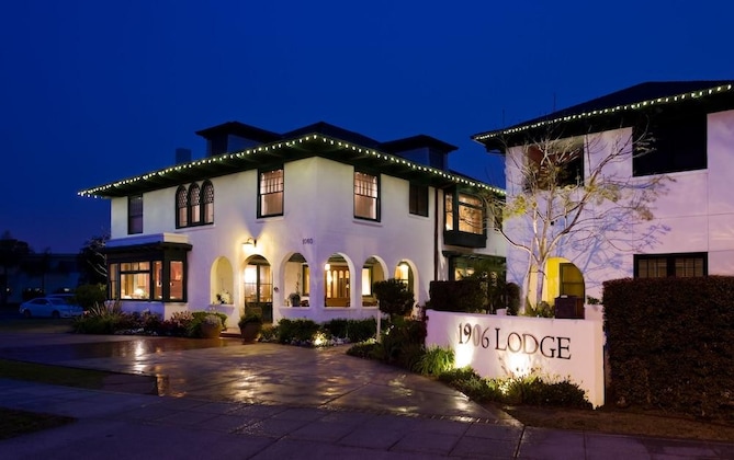 Gallery - 1906 Lodge