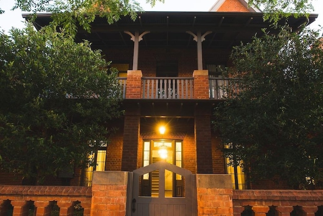 Gallery - The Houston