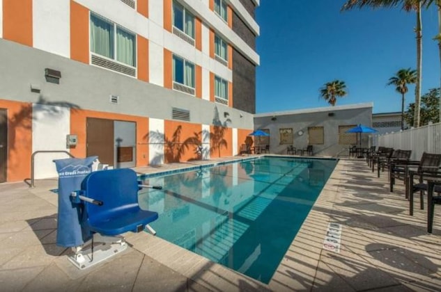 Gallery - Comfort Suites Fort Lauderdale Airport & Cruise Po