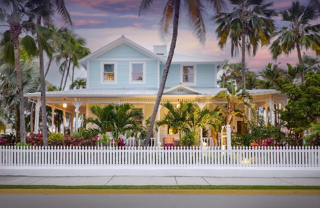 Gallery - Southernmost Beach Resort