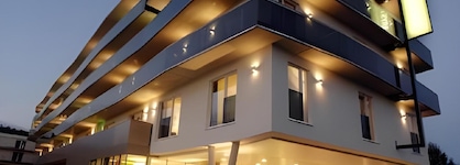 Harry’S Home Hotel & Apartments