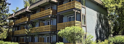 Hotel Azure