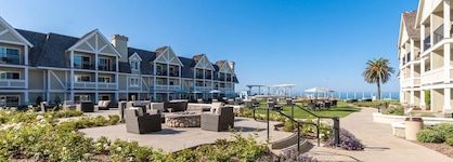 Carlsbad Inn Beach Resort