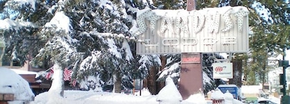 Stardust Lodge