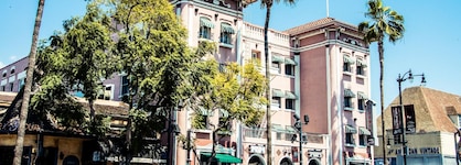 Ray W. Suites