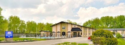 Americas Best Value Inn - Madison