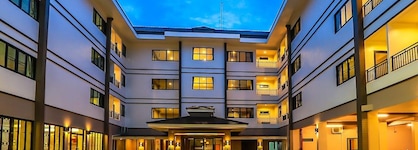 De Hug Hotel & Residence