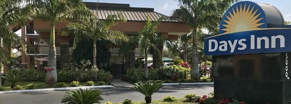 Days Inn By Wyndham Sarasota Bay