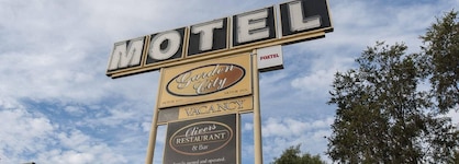 Garden City Motor Inn