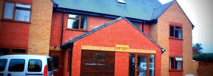 Heathrow Traveller B&B