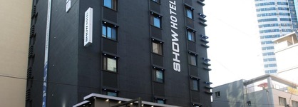 Show Hotel
