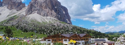 Passo Sella Dolomiti Mountain Resort