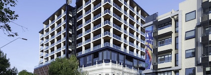 R Hotel Geelong