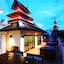 The Rim Resort