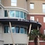 Hotel Restaurant Saint James, The Originals Boutique