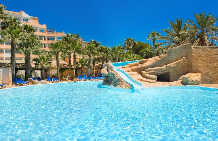 Swimming pools - 1