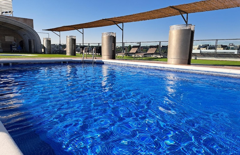 Swimming pools - 1