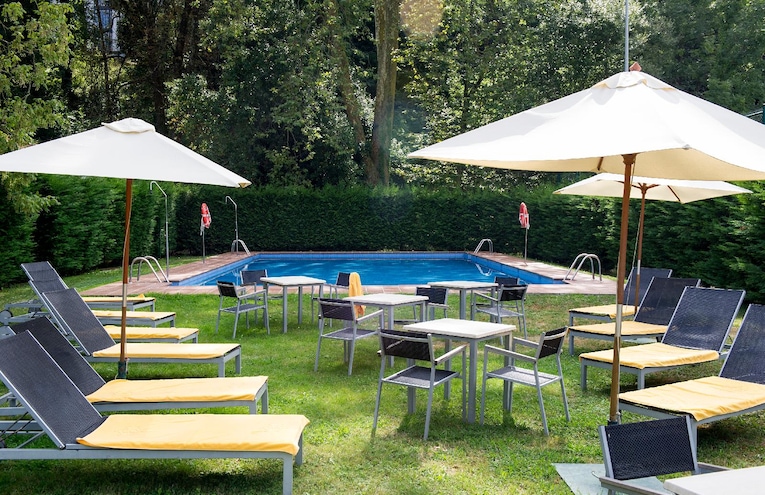 Swimming pools - 1
