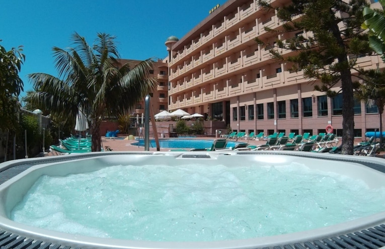 Swimming pools - 1