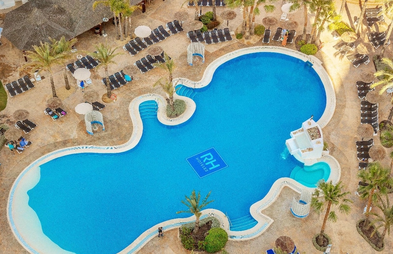 Swimming pools - 2