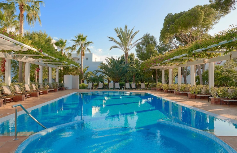 Swimming pools - 1