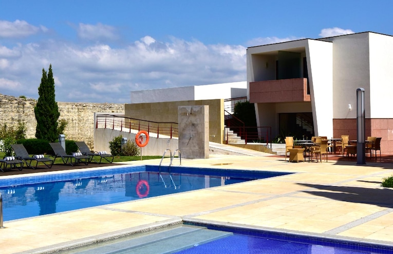 Swimming pools - 1