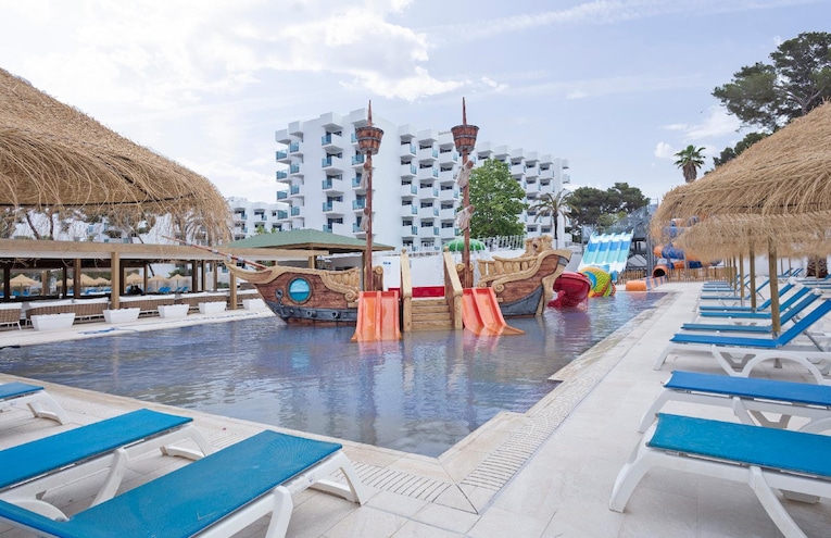 Swimming pools - 3