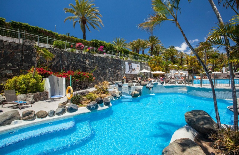 Swimming pools - 1