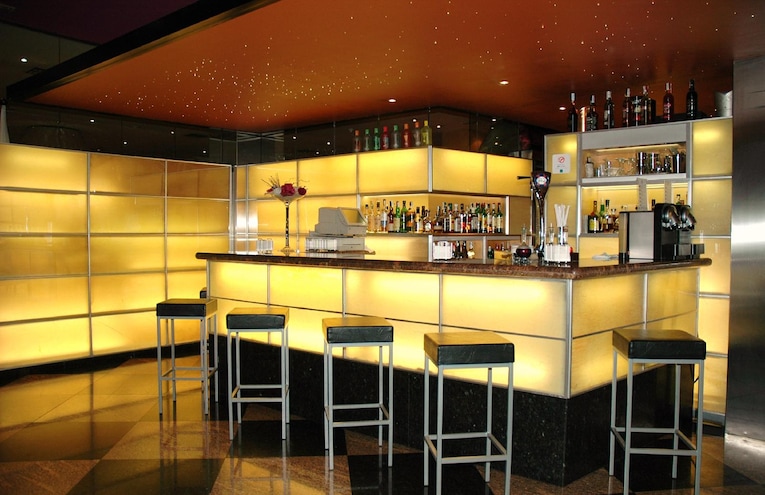 Restaurants - 12