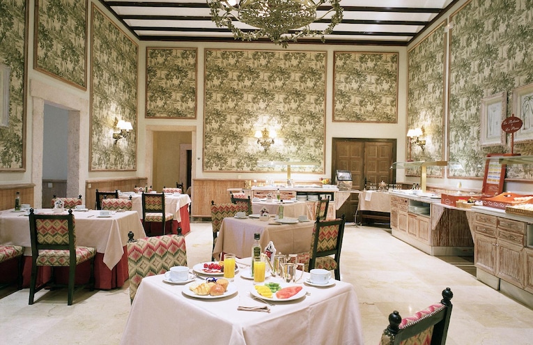 Restaurants - 4