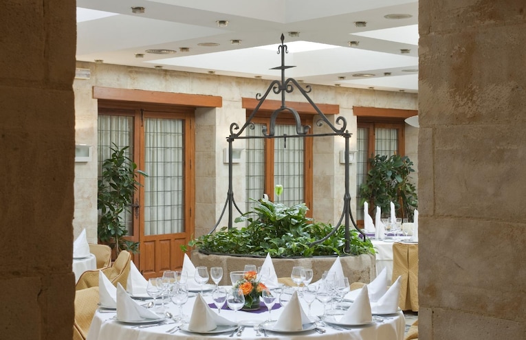 Restaurants - 5