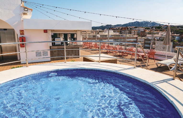 Swimming pools - 4