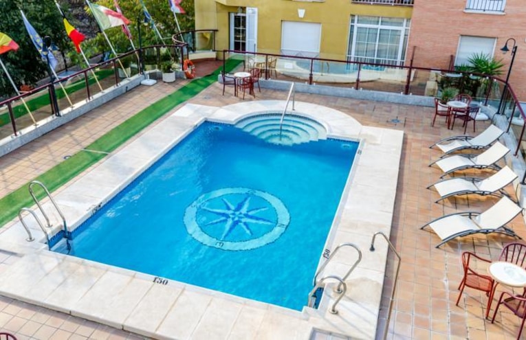 Swimming pools - 1