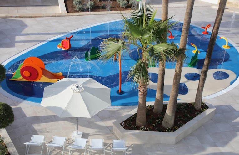 Swimming pools - 2