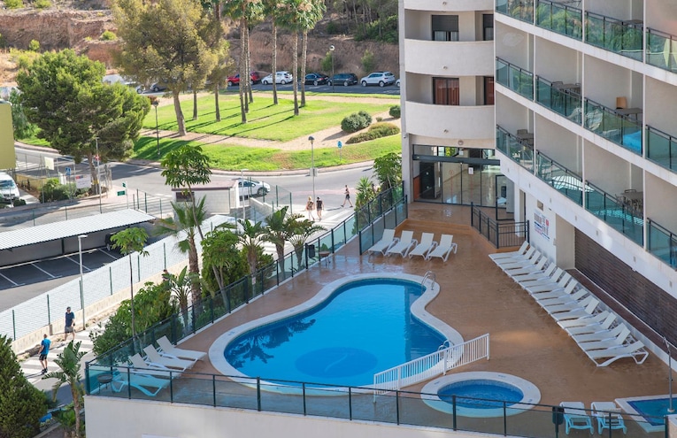 Swimming pools - 1